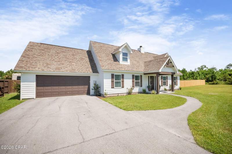 4 bedroom SingleFamilyResidence at 11840 Country Club Drive, Sandy Creek & Country Club Phase II, Panama City — photo 1
