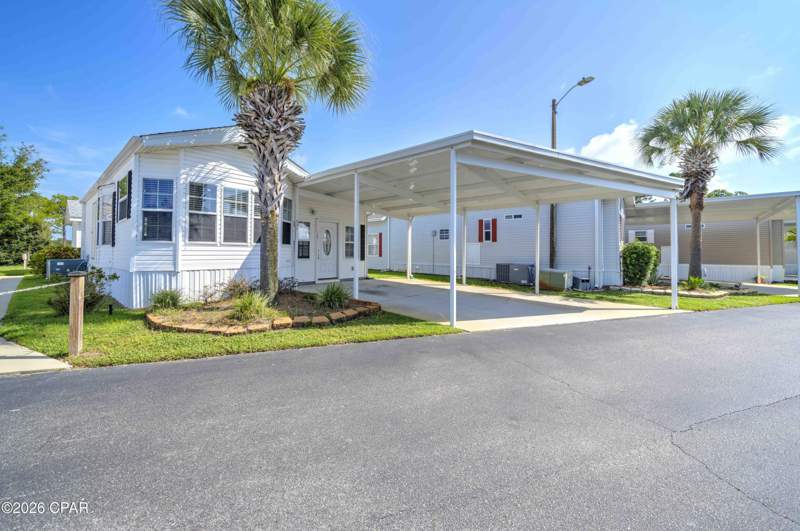 1 bedroom ManufacturedHome at 1219 Navy Boulevard 109, Emerald Pointe Resort, Panama City Beach — photo 2