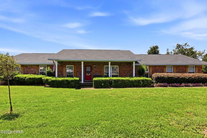 4 bedroom SingleFamilyResidence at 637 Baywood Drive, Baywood Shores Est Unit 2, Lynn Haven — photo 5