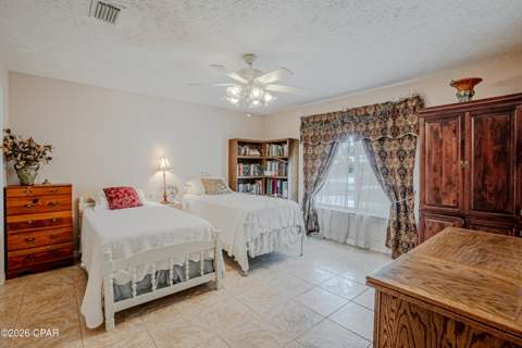 9107 Sunshine Drive, Youngstown FL - photo 18 of 30