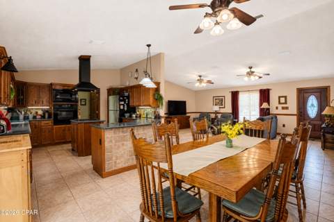 9107 Sunshine Drive, Youngstown FL - photo 6 of 30