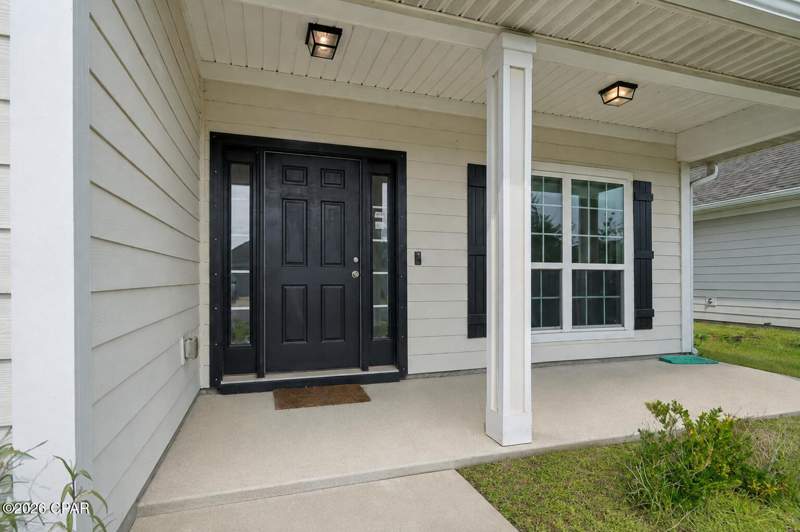 3 bedroom SingleFamilyResidence at 132 N Shoreview Drive, Village Of Mill Bayou/Shoreline Village Ph 1A, Panama City — photo 2