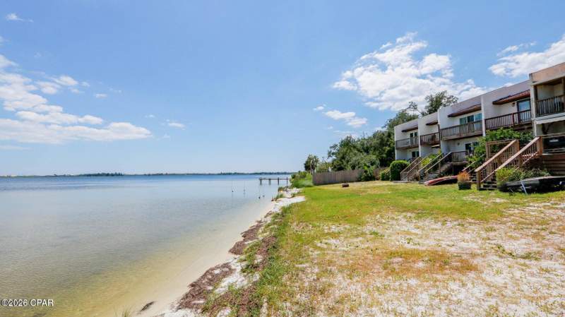 2 bedroom Attached at 6445 Oakshore Drive, Oakshore Villas Twnhs, Panama City — photo 3