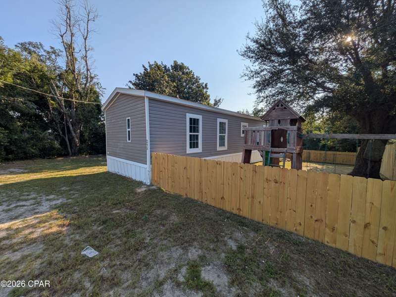 2 bedroom ManufacturedHome at 214 Everitt Avenue, Springfield, Panama City — photo 2