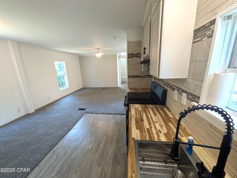 2 bedroom ManufacturedHome at 214 Everitt Avenue, Springfield, Panama City — photo 4