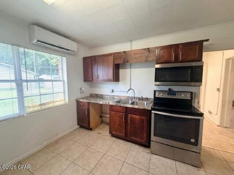 6920 Florida Street, Grand Ridge FL - photo 16 of 43