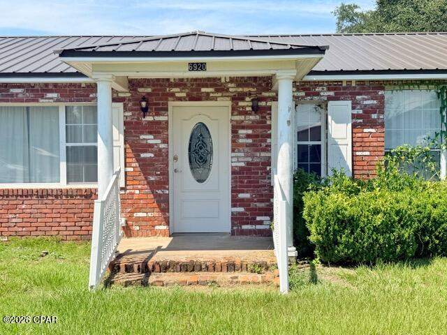 4 bedroom SingleFamilyResidence at 6920 Florida Street, Grand Ridge, Grand Ridge — photo 5