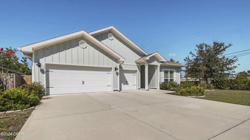 4 bedroom SingleFamilyResidence at 100 Bridge Harbor Drive, Bridge Harbor, Panama City — photo 2
