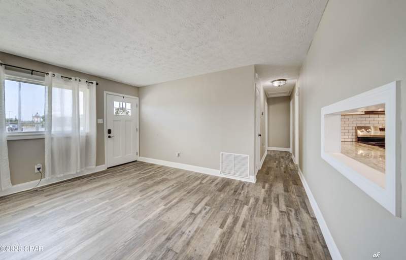 3 bedroom SingleFamilyResidence at 907 School Avenue, Robindale, Panama City — photo 5