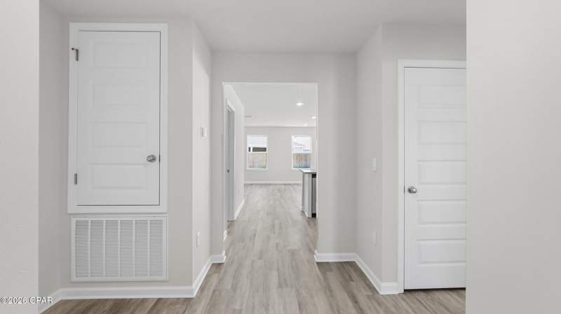 3 bedroom SingleFamilyResidence at 2403 Windbrook Street, Sunny Hills, Chipley — photo 3