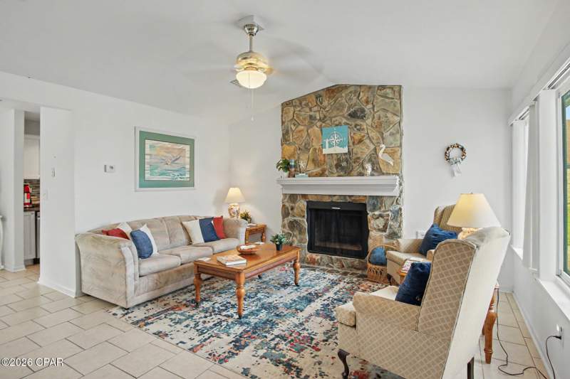 3 bedroom SingleFamilyResidence at 2536 E 37th Plaza, Greentree Heights, Panama City — photo 4