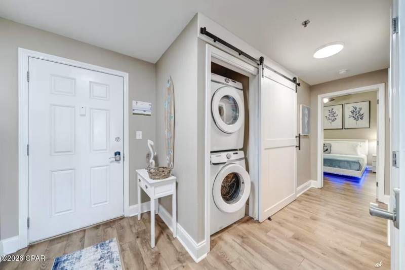3 bedroom Condominium at 9860 S Thomas Drive 1211, Laketown Wharf, Panama City Beach — photo 2