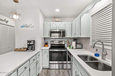 201 Circle Drive, Panama City Beach FL - photo 12 of 48