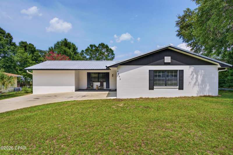2 bedroom SingleFamilyResidence at 4533 Hancock Court, Sunny Hills, Chipley — photo 1