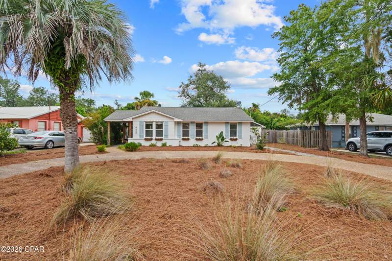 3 bedroom SingleFamilyResidence at 446 S Macarthur Avenue, Sudduths 10Th Add, Panama City — photo 5