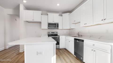 565 Hancock Way, Panama City Beach FL - photo 8 of 33