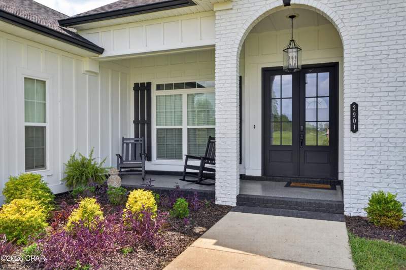 4 bedroom SingleFamilyResidence at 2901 Chase Way, Spring Chase, Marianna — photo 3