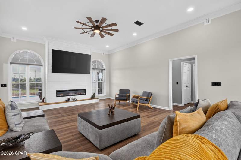 4 bedroom SingleFamilyResidence at 2901 Chase Way, Spring Chase, Marianna — photo 5