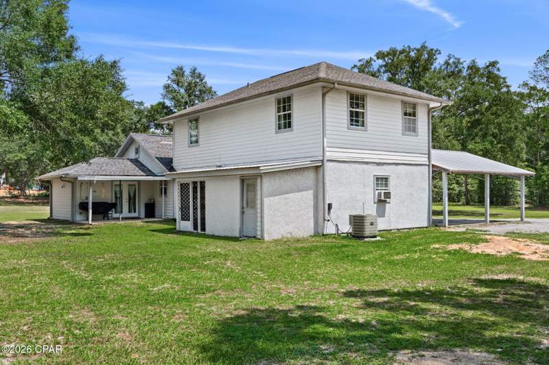 4 bedroom SingleFamilyResidence at 4152 Leisure Lakes Drive, Leisure Lakes, Chipley — photo 5
