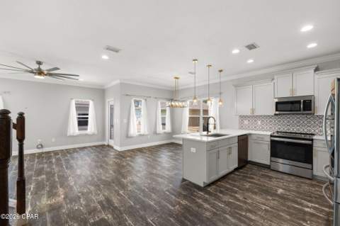 4721 Bigleaf Lane, Panama City Beach FL - photo 10 of 60