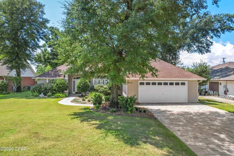 3 bedroom SingleFamilyResidence at 3415 Country Club Court, Country Club Harbour Estates, Lynn Haven — photo 1