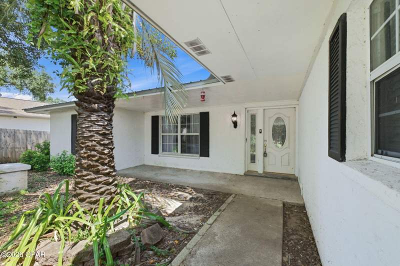 3 bedroom SingleFamilyResidence at 4541 Hancock Court, Sunny Hills, Chipley — photo 5