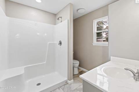 6675 Grande Oak Loop, Grand Ridge FL - photo 16 of 24