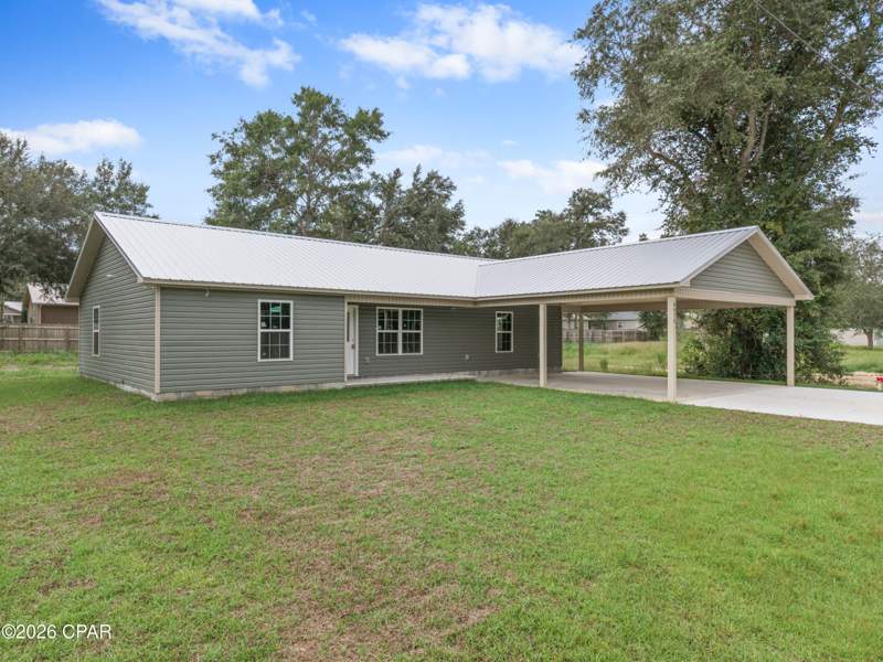 3 bedroom SingleFamilyResidence at 6675 Grande Oak Loop, Grand Ridge, Grand Ridge — photo 2