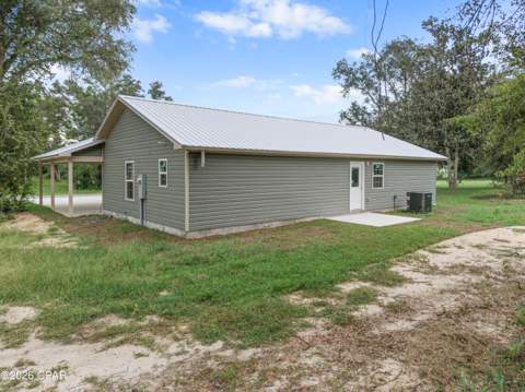 6675 Grande Oak Loop, Grand Ridge FL - photo 21 of 24