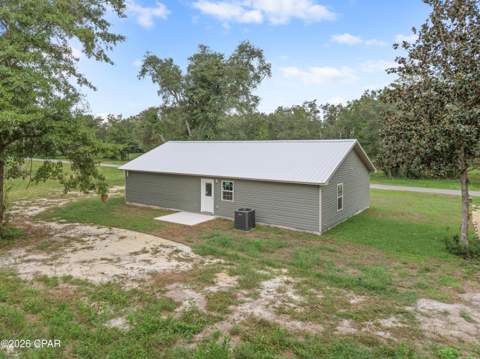 6675 Grande Oak Loop, Grand Ridge FL - photo 23 of 24