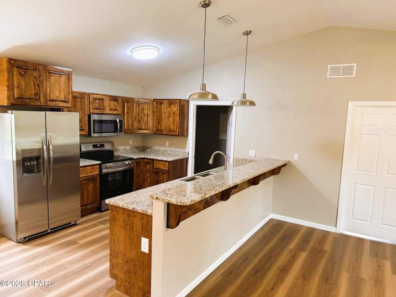 3 bedroom SingleFamilyResidence at 6675 Grande Oak Loop, Grand Ridge, Grand Ridge — photo 4