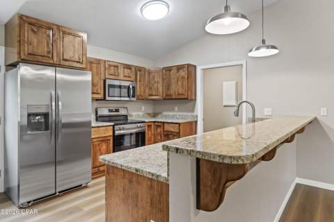 6675 Grande Oak Loop, Grand Ridge FL - photo 6 of 24