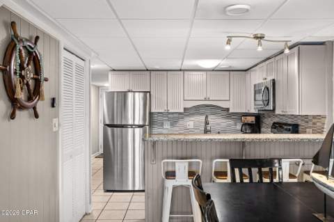 8727 Thomas Drive B6, Panama City FL - photo 6 of 30