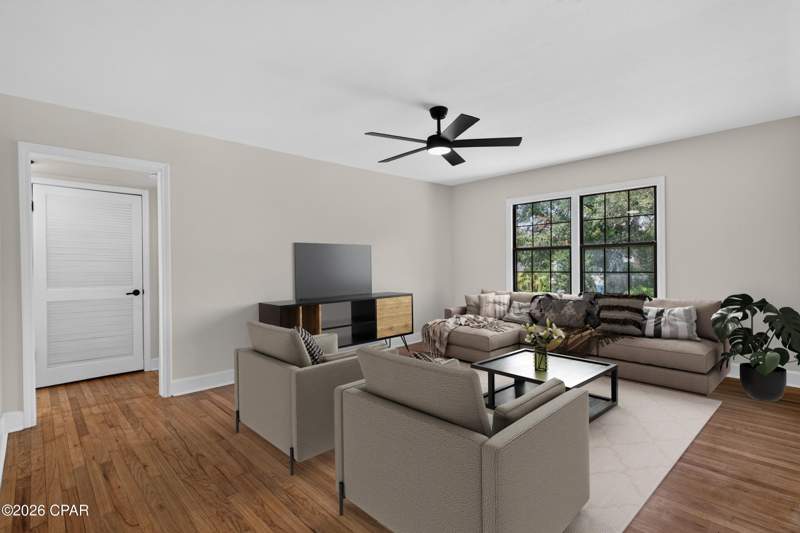 4 bedroom SingleFamilyResidence at 312 N Cove Boulevard, Sudduths 1st Add, Panama City — photo 4
