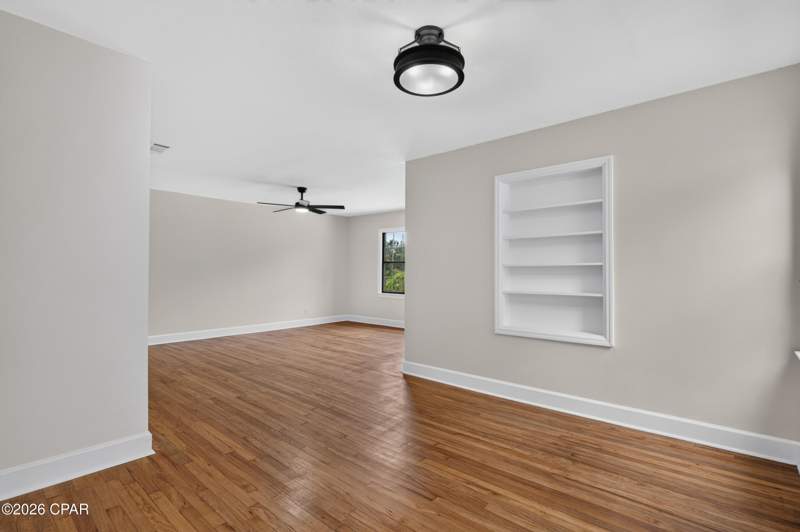 4 bedroom SingleFamilyResidence at 312 N Cove Boulevard, Sudduths 1st Add, Panama City — photo 5