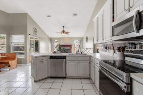 209 Hidden Pines Drive, Panama City FL - photo 11 of 28