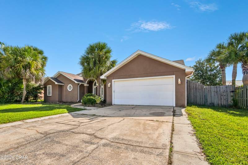 3 bedroom SingleFamilyResidence at 209 Hidden Pines Drive, Hidden Pines Phase I, Panama City — photo 2