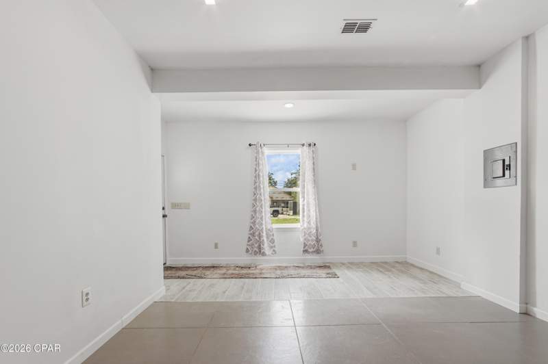 3 bedroom SingleFamilyResidence at 1003 E 8th Street, Glenwood Addition, Panama City — photo 4