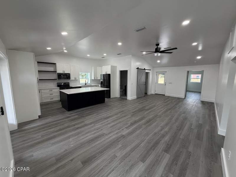 3 bedroom SingleFamilyResidence at 3710 Benbow Street, Treasure Island, Panama City — photo 4