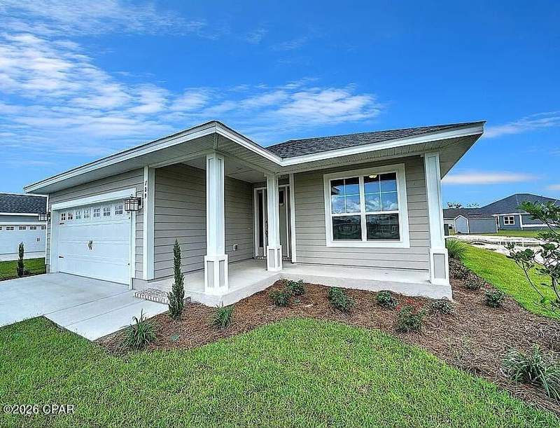 4 bedroom SingleFamilyResidence at 109 Saw Grass Way, Mill Bayou Phase 1, Panama City — photo 2