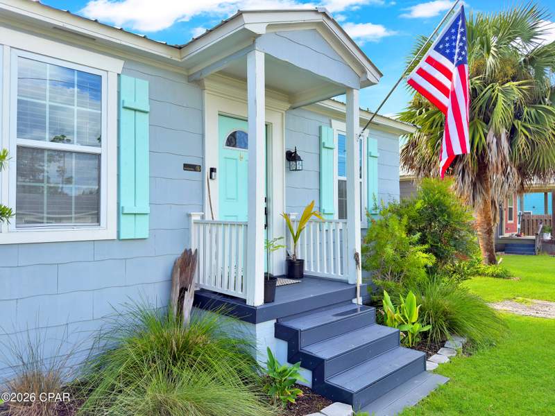 3 bedroom SingleFamilyResidence at 1608 Long Avenue, City Of Port St Joe, Port St Joe — photo 2