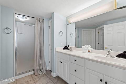 5004 Thomas Drive 1712, Panama City Beach FL - photo 14 of 57