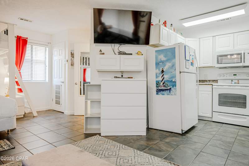 0 bedroom Condominium at 4114 Holiday Drive 18, Sand Castles Villa, Panama City — photo 2