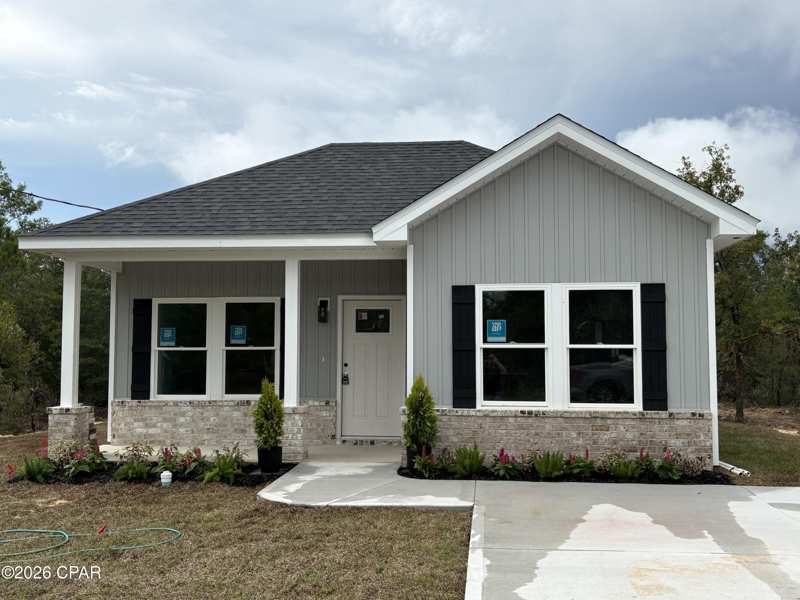 3 bedroom SingleFamilyResidence at 3782 Airmont Drive, Sunny Hills, Chipley — photo 1