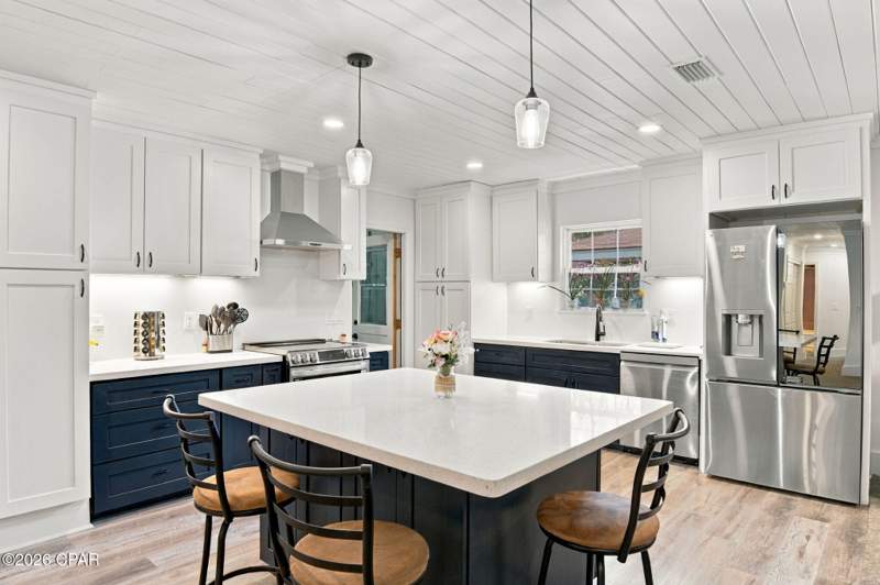 3 bedroom SingleFamilyResidence at 218 N El Centro Boulevard, El Centro Beach, Panama City Beach — photo 5