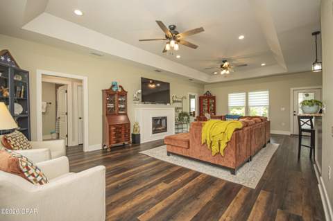 9135 Sunshine Drive, Youngstown FL - photo 19 of 90