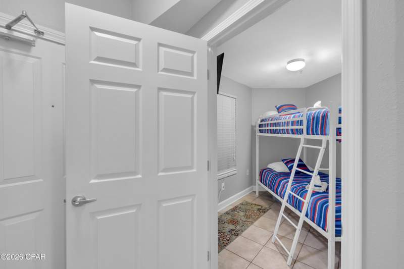 1 bedroom Condominium at 9900 S Thomas Drive 1010, Shores Of Panama Phase I, Panama City Beach — photo 4