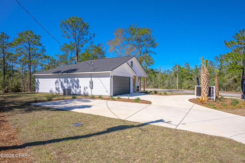 3 bedroom SingleFamilyResidence at 2205 Sunny Hills Boulevard, Sunny Hills, Chipley — photo 2
