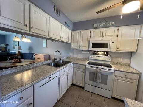 8015 Beach Drive, Panama City Beach FL - photo 17 of 62