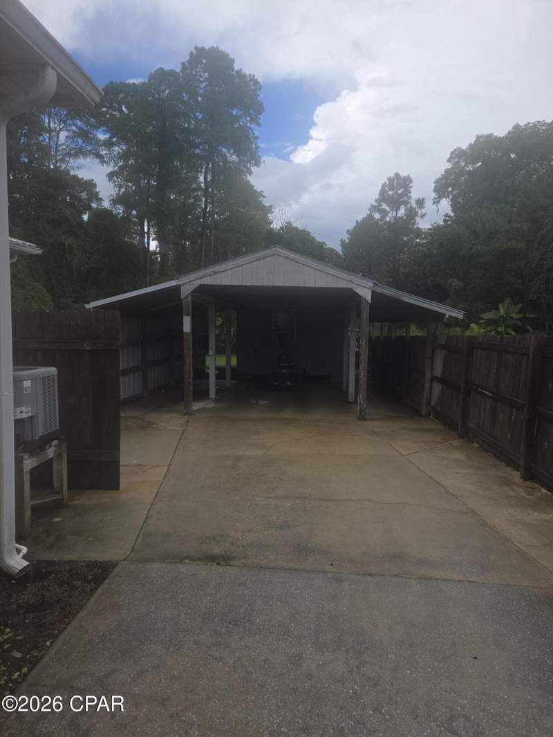 3 bedroom SingleFamilyResidence at 2018 Marvin Avenue, Port St. Joe, Port St Joe — photo 2